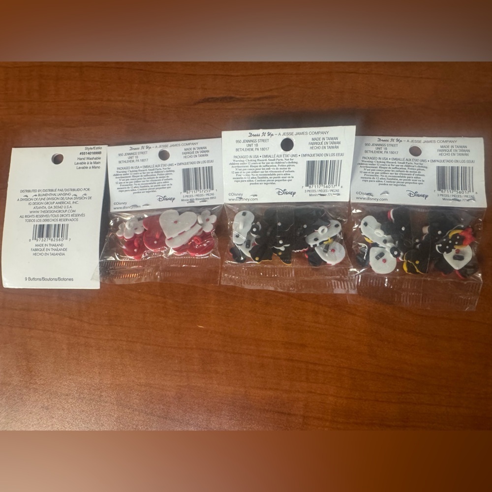 Disney Minnie Mouse Button Set - Red, Black, Yellow - Picture 8 of 10